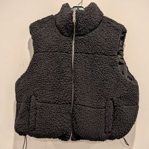 Cozy Black Sherpa Vest Warm Outdoors Chic Winter Fleece Reversible L